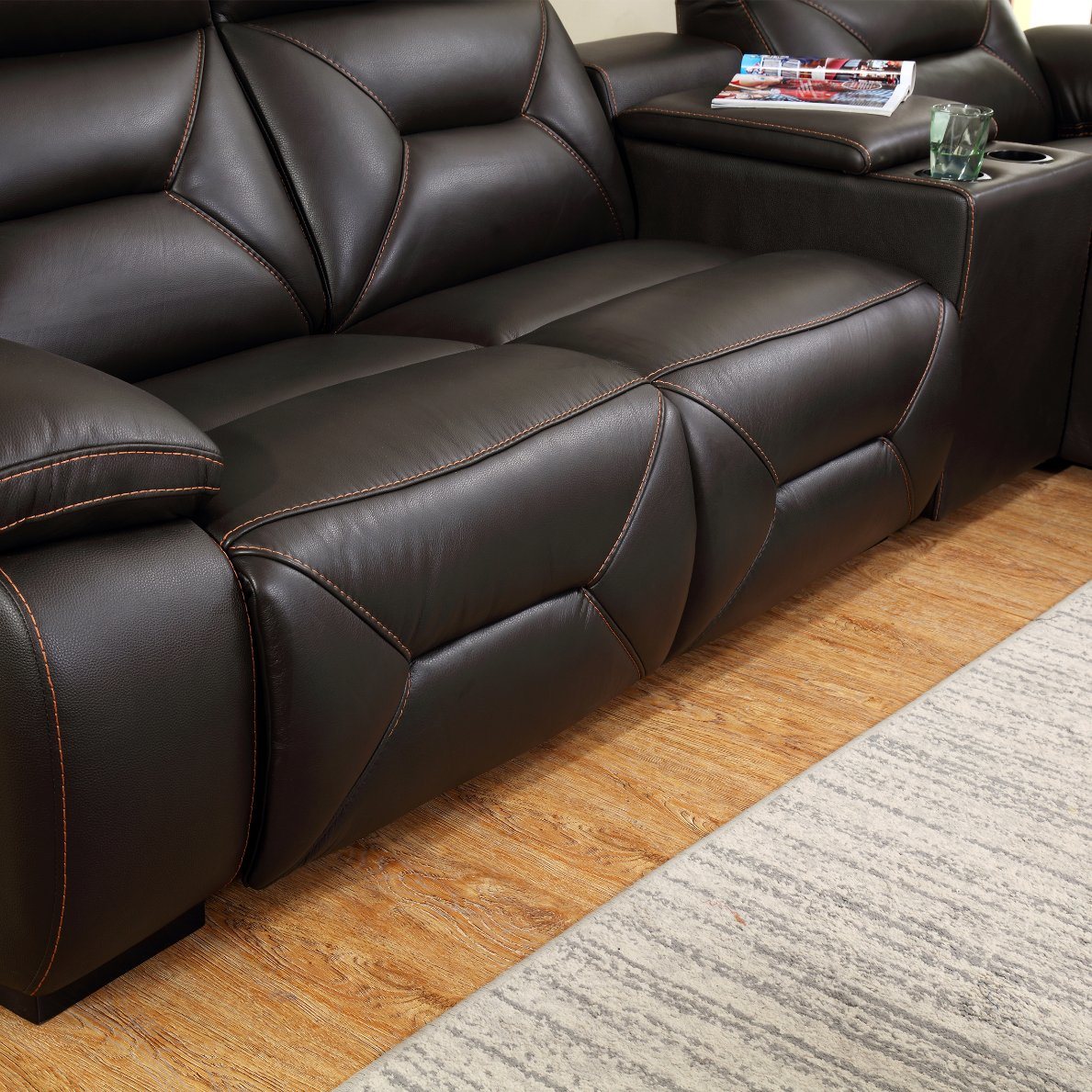 2022 Hot Sale Home Furniture Functional Recliner Sofa